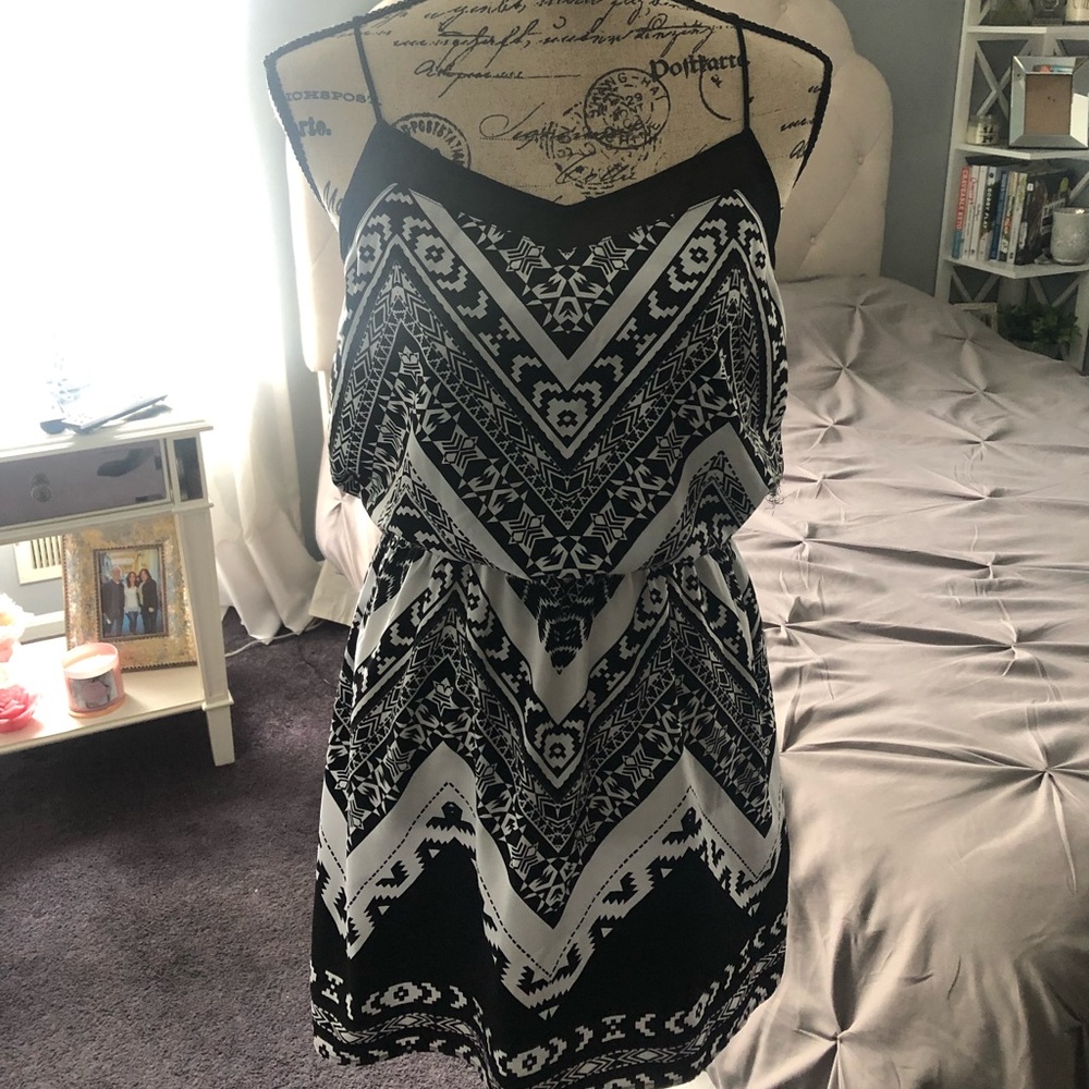 EXPRESS Black & White Dress